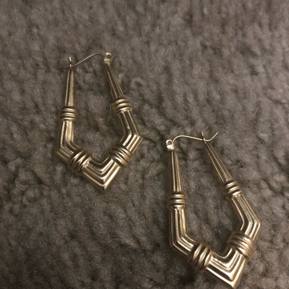 Jewelry - 10K Gold Earrings